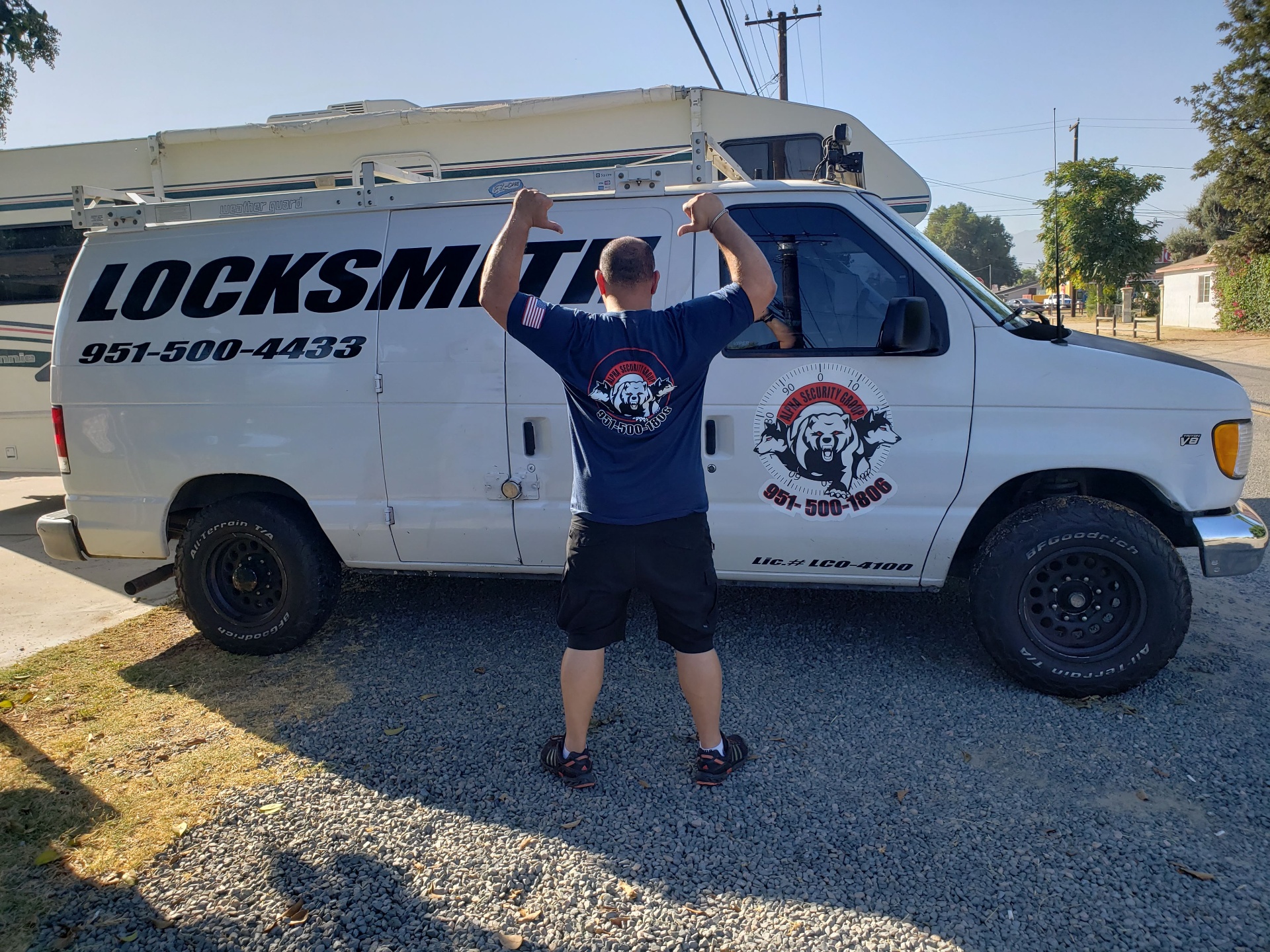 Professional Locksmith Services 2