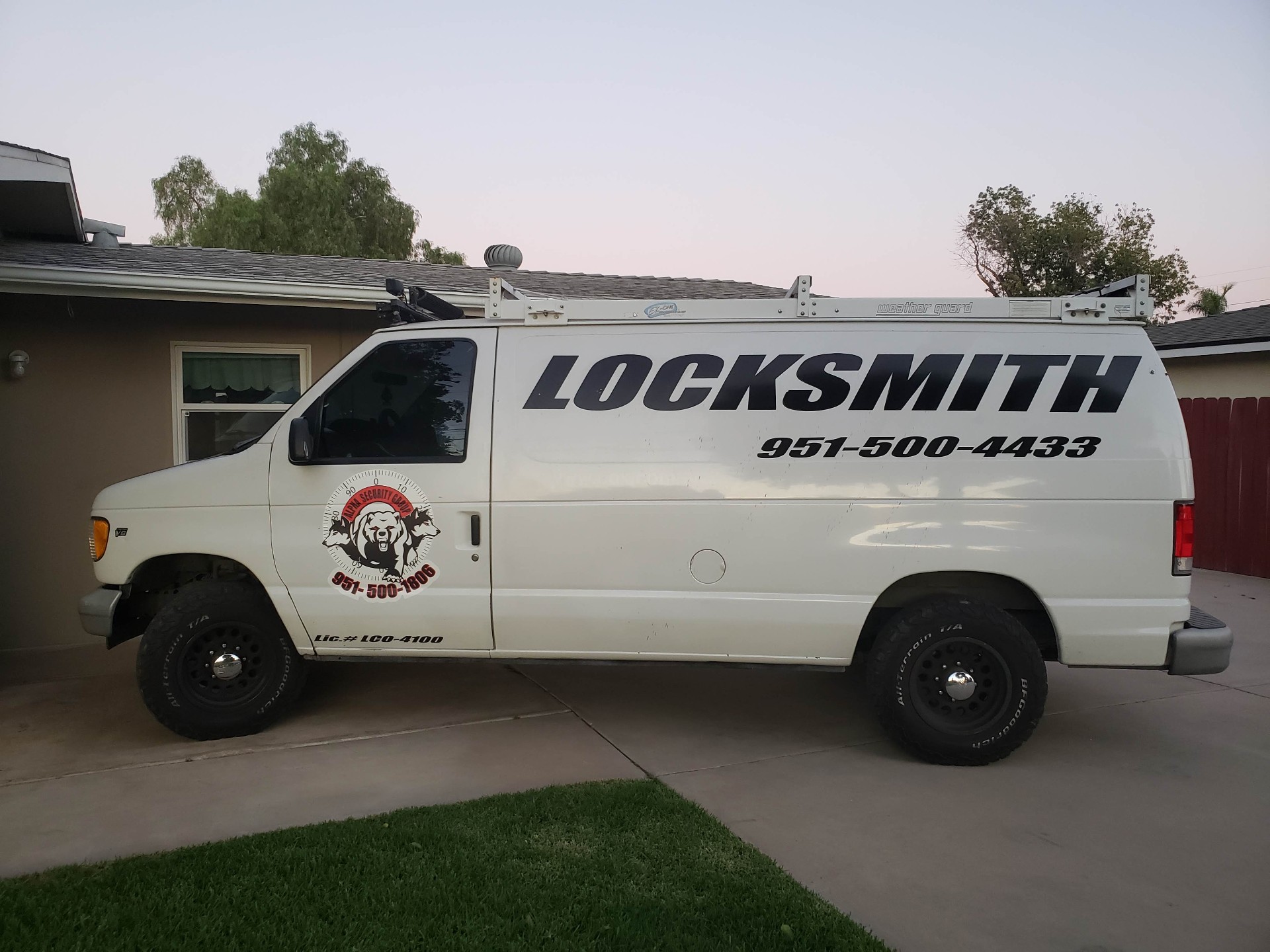Professional Locksmith Services 5