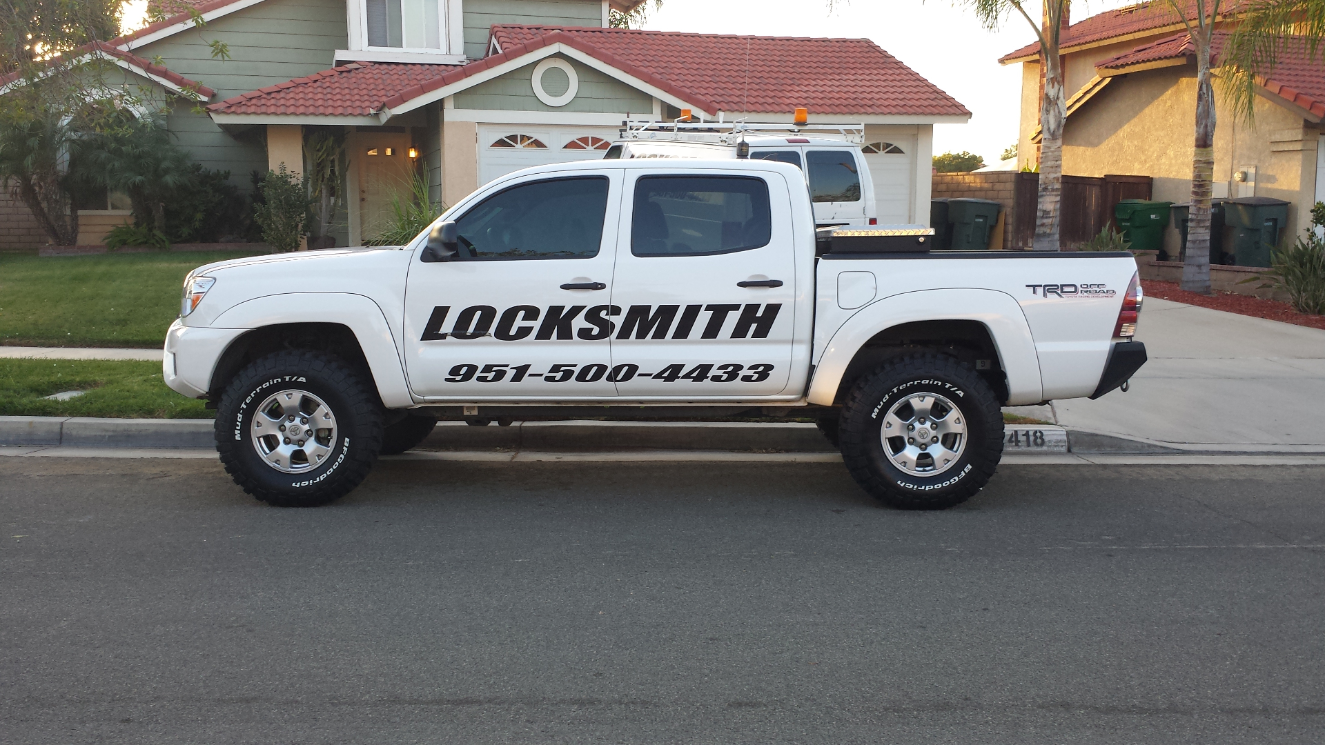 Fully Equipped Service Vehicles 5